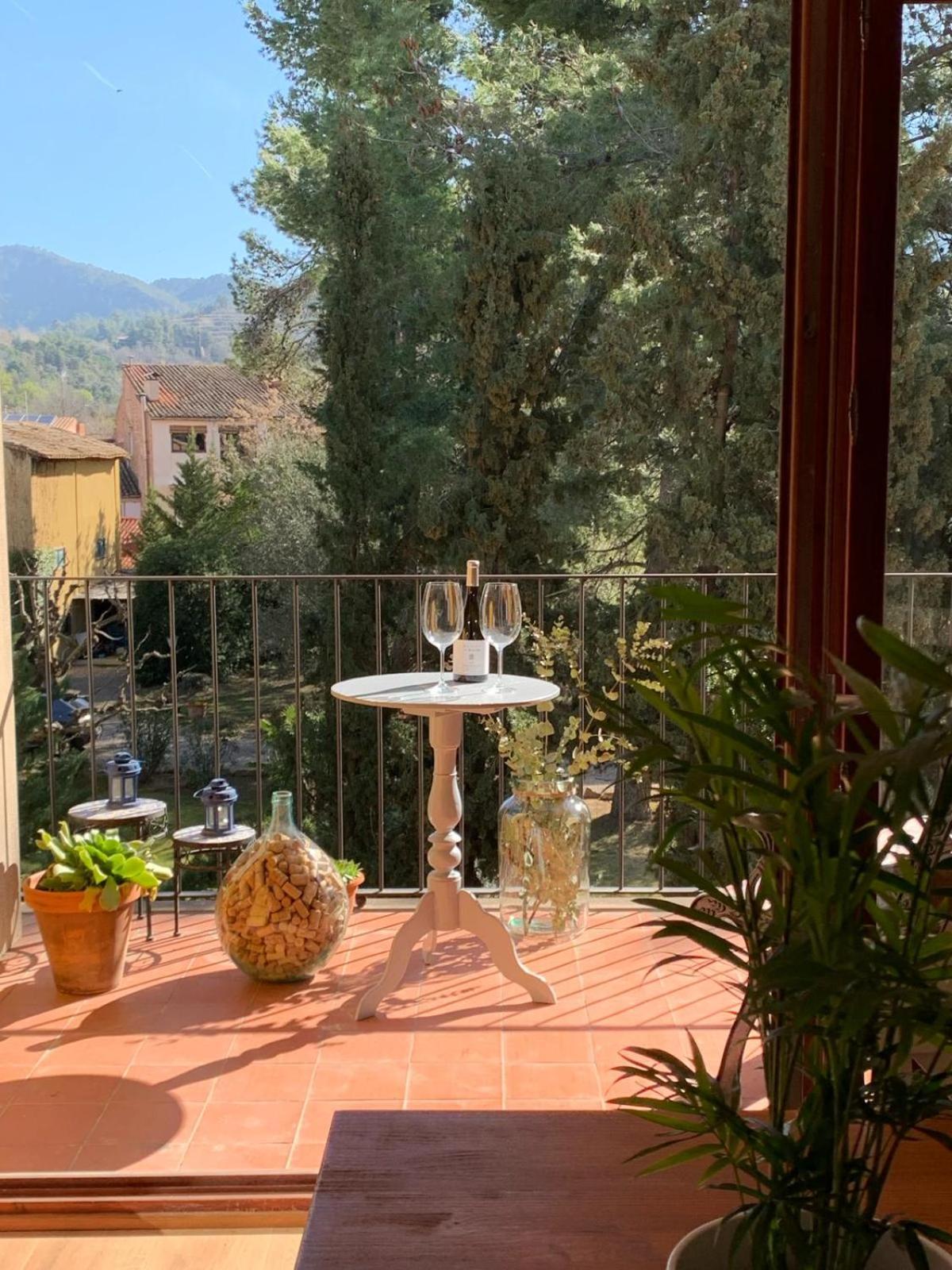 Appartamento Com A Casa Falset Esterno foto